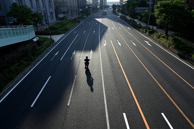 長距離ツーリングは給油所チェックと携行缶の準備